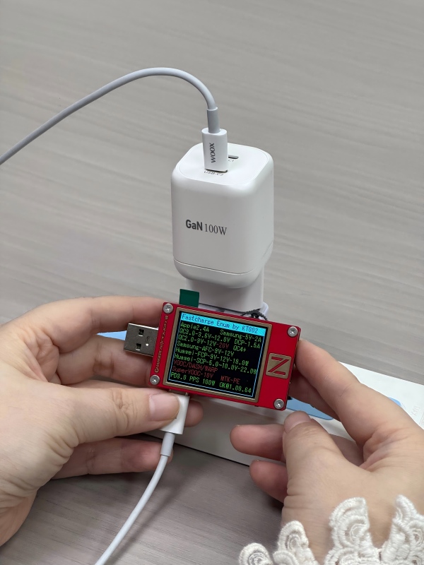 100W WET-100W-CC GaN Adapter With EU,UK,US,AUS Plug — product detail view