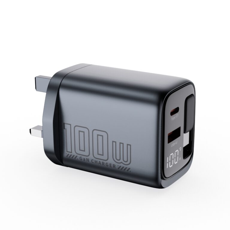 WECENT 100W GaN charger supplied in retail-ready packaging